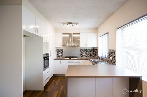 2/60 Sisley St, St Lucia, QLD 4067