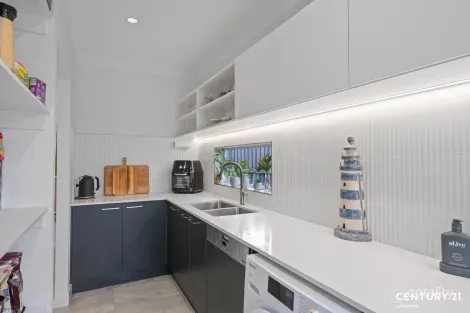 Property photo of 14 Girraween Crescent Banya QLD 4551