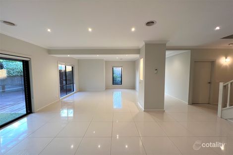 Property photo of 4 Manor Green Macleod VIC 3085