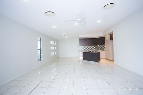 Property photo of 35 Vidar Crescent Ooralea QLD 4740