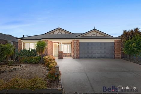 Property photo of 21 Bow Crescent Manor Lakes VIC 3024