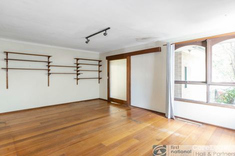 Property photo of 8 Westleigh Crescent Narre Warren VIC 3805