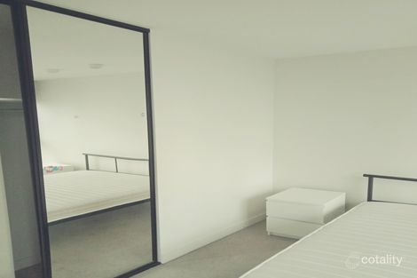 Property photo of 809/33 Mackenzie Street Melbourne VIC 3000