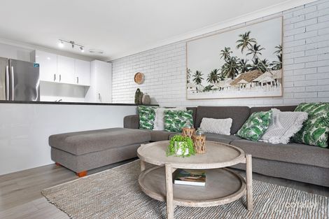 Property photo of 1/18 Brooke Avenue Palm Beach QLD 4221