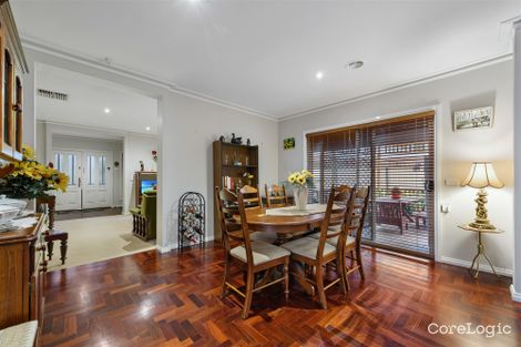 Property photo of 5 Wattle Valley Drive Hillside VIC 3037