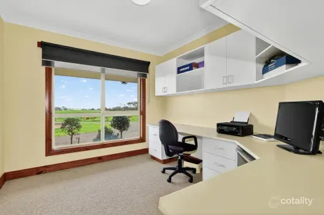 Property photo of 530 Caramut Road Woodford VIC 3281