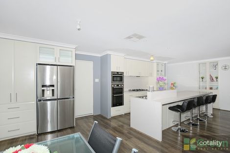 Property photo of 8 Flame Tree Loop Baldivis WA 6171