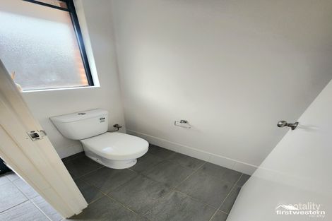 Property photo of 17 Bentham Turn Banksia Grove WA 6031