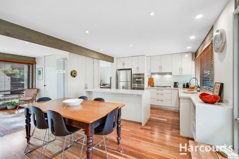 Property photo of 21 Miniata Walk Vermont South VIC 3133