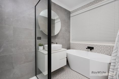 Property photo of 336 Carrick Drive Gladstone Park VIC 3043