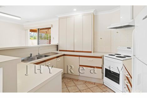 Property photo of 2/1-3 Chieftain Crescent Dunsborough WA 6281