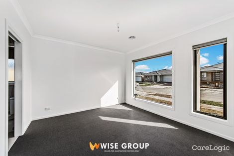 Property photo of 6 Carlyle Crescent Clyde North VIC 3978