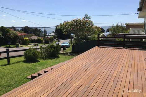 Property photo of 14 Shannon Parade Berkeley Vale NSW 2261