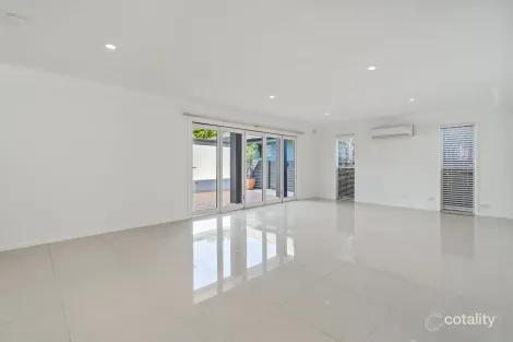 Property photo of 94 Queenscroft Street Chelmer QLD 4068