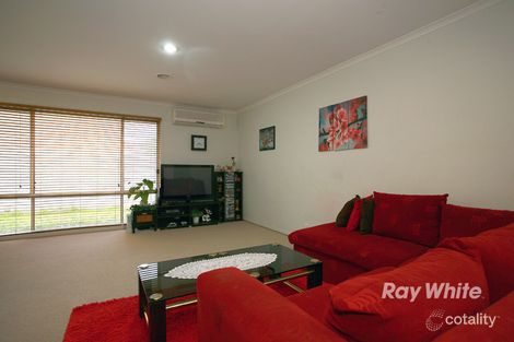 Property photo of 33 Carboni Crescent Lynbrook VIC 3975