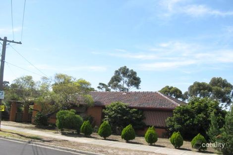 8 Boeing Rd, Strathmore Heights, VIC 3041