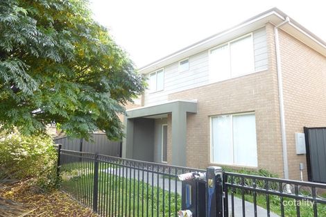 Property photo of 12 Sidney Nolan Walk Point Cook VIC 3030