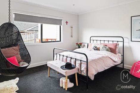 Property photo of 4 Sinnott Street Doreen VIC 3754