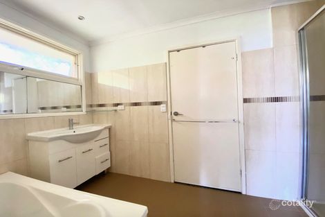 Property photo of 1 Wingala Avenue Keysborough VIC 3173