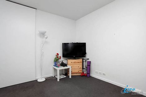 Property photo of 1901/231-245 Harbour Esplanade Docklands VIC 3008