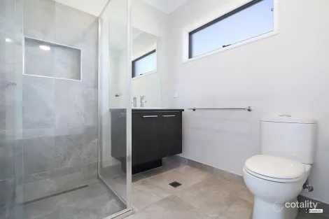 Property photo of 15 Ziebell Circuit Wodonga VIC 3690