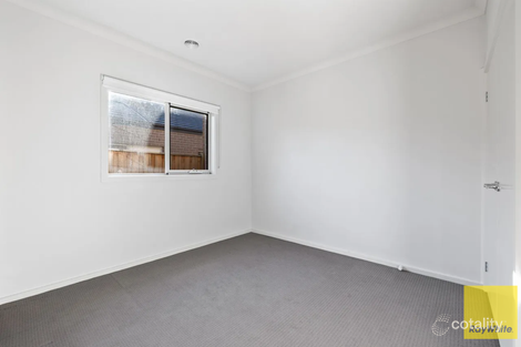 Property photo of 3 Gapstow Chase Point Cook VIC 3030