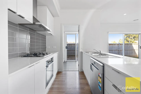 Property photo of 3 Gapstow Chase Point Cook VIC 3030