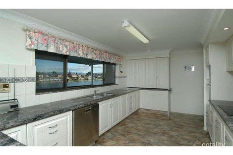 Property photo of 28 Delungra Street Broadbeach Waters QLD 4218