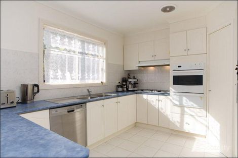 Property photo of 18 Oldfield Place Epping VIC 3076