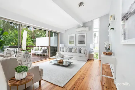 Property photo of 71 Lynbara Avenue St Ives NSW 2075