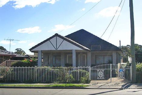 309 Cabramatta Rd W, Cabramatta, NSW 2166