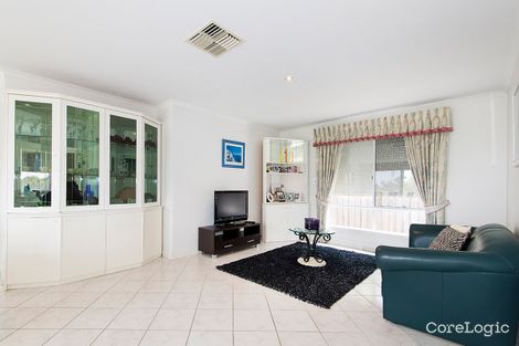 Property photo of 26 Dunlop Crescent Mill Park VIC 3082