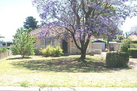 19 Hoskin St, Cloverdale, WA 6105