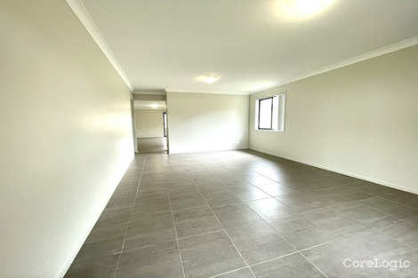 Property photo of 21 Croft Close Thornton NSW 2322