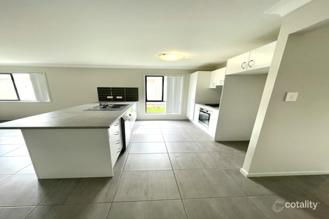 Property photo of 21 Croft Close Thornton NSW 2322