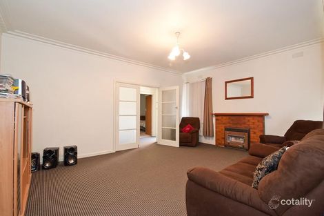 Property photo of 37 Browns Parade Wendouree VIC 3355