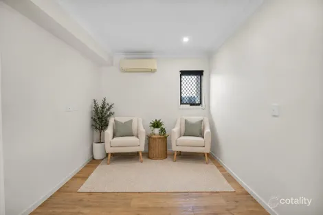 Property photo of 22 Stringybark Street Spring Mountain QLD 4300