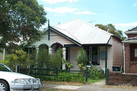 8 Veda St, Hamilton, NSW 2303