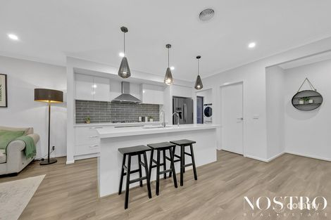 Property photo of 5 Mantel Green Beveridge VIC 3753