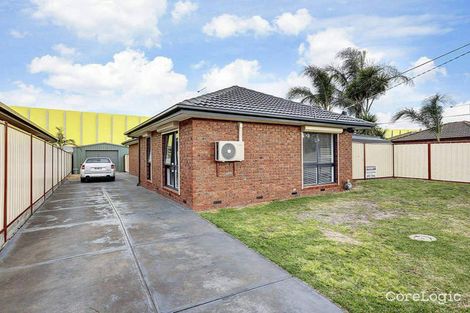 Property photo of 66 The Circuit Gladstone Park VIC 3043