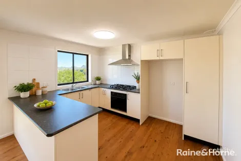 Property photo of 7 Buttercup Street Macquarie Fields NSW 2564