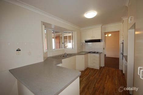 Property photo of 65 Eldershaw Drive Forest Hill NSW 2651