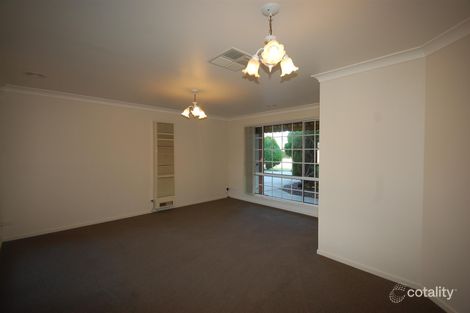 Property photo of 65 Eldershaw Drive Forest Hill NSW 2651