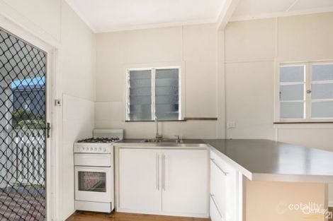 Property photo of 37 Parkview Avenue Wynnum QLD 4178