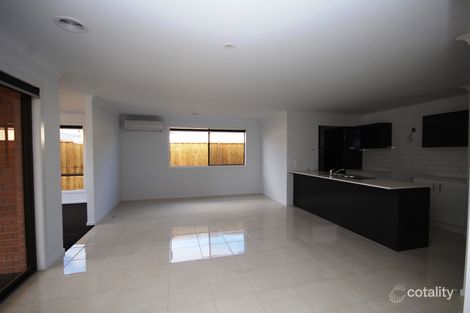 Property photo of 6 Millicent Parade Officer VIC 3809