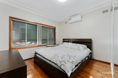 Property photo of 42 Clarence Street Merrylands NSW 2160