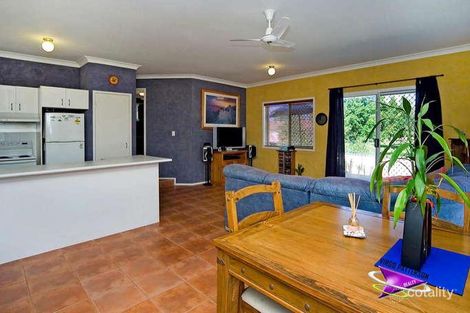 Property photo of 2/2 Hill Court Labrador QLD 4215