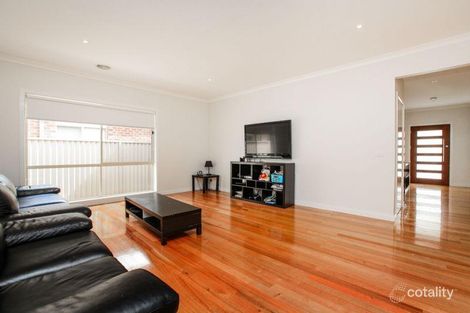 Property photo of 11 Forest Glade Way Caroline Springs VIC 3023