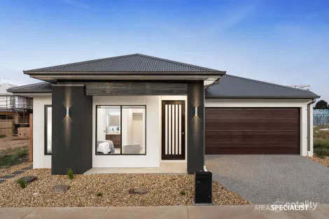 8 Kuvera St, Werribee, VIC 3030