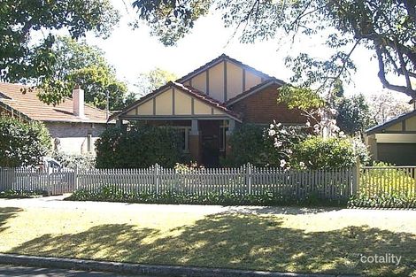 17 Paradise Ave, Roseville, NSW 2069
